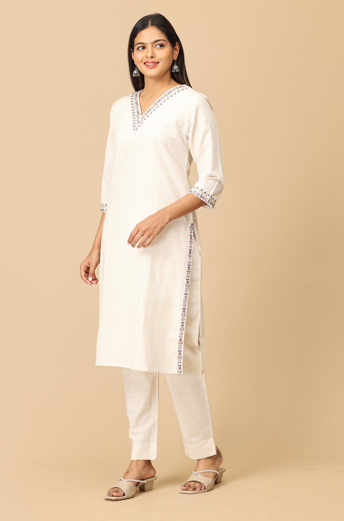 Off White Self Textured Viscose Embroidery Kurti Set - 2Pcs